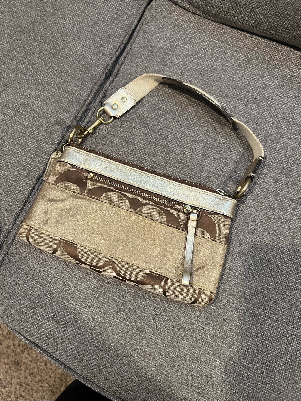 Vintage Y2K Coach Signature Stripe Demi Shoulder Bag Khaki Gold H0626-10120